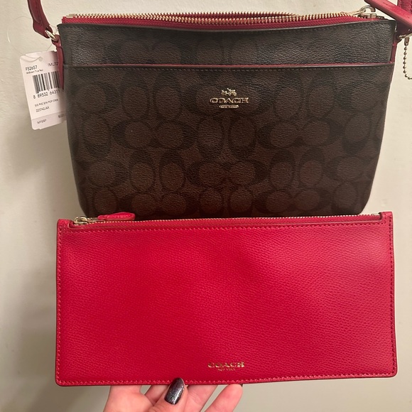 NWT Coach Crossbody w/ Extra Pouch - Picture 3 of 4